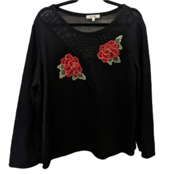 Stella Tweed Tops - 2x Rose Black Alternative Top Super cute, LIKE NEW